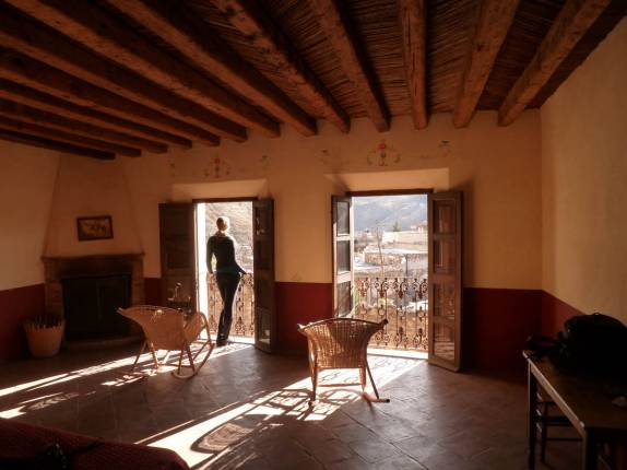 Luz mágica de fim de tarde no quarto de nosso hotel em Real de Catorze, Pueblo Mágico ao norte do México